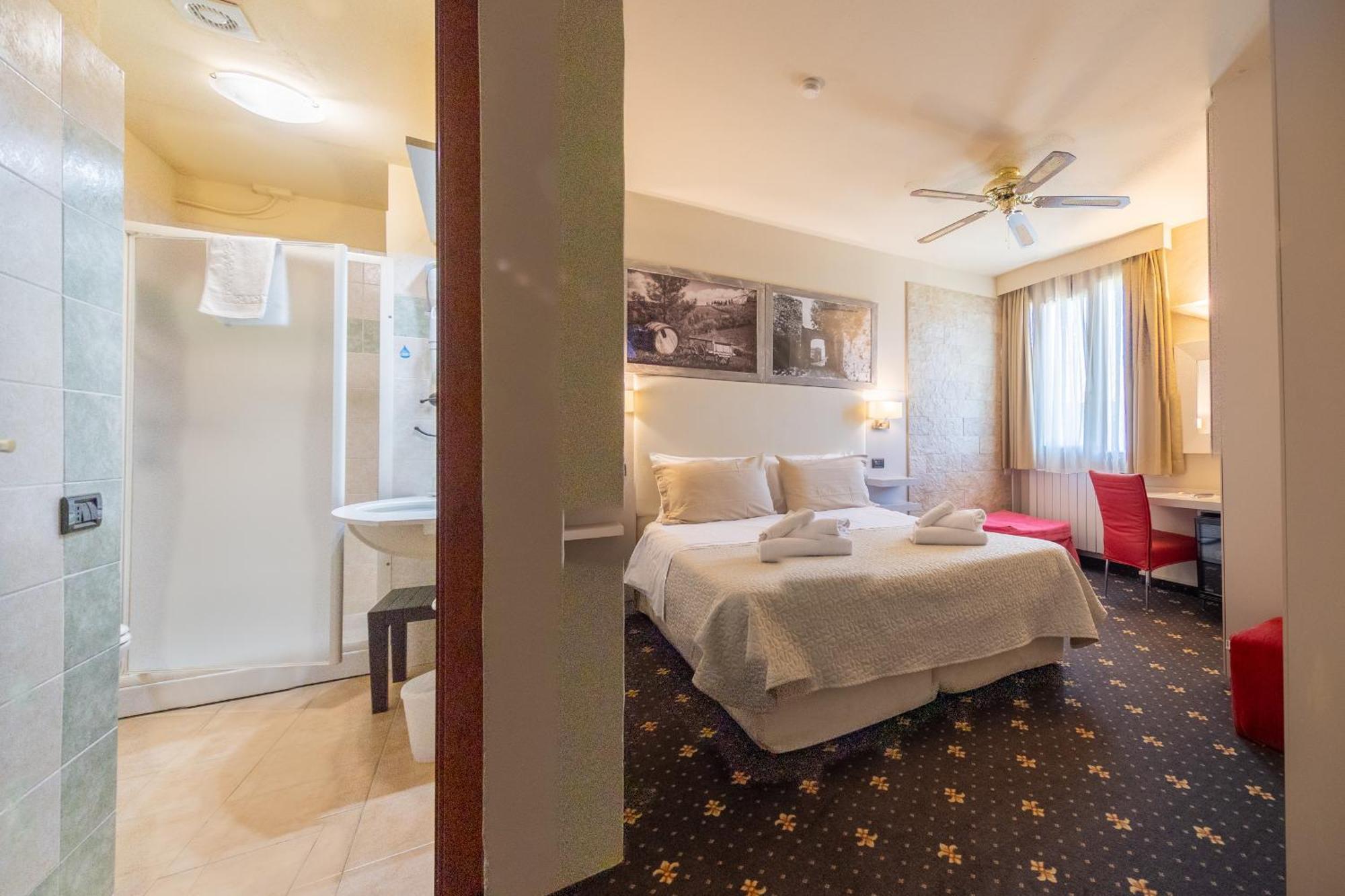 Holiday Rooms Antica Badia โวลแตร์รา ภายนอก รูปภาพ