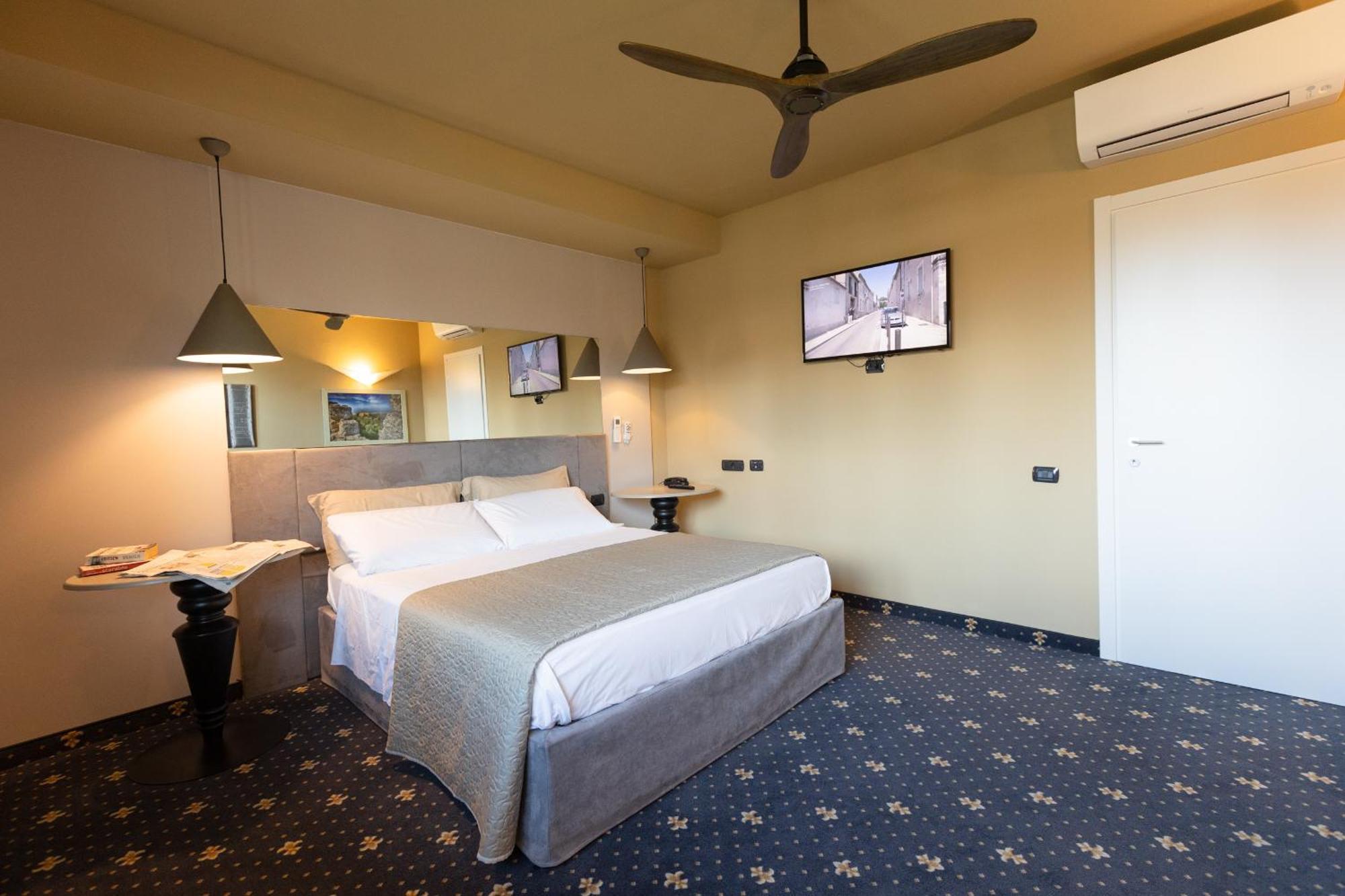 Holiday Rooms Antica Badia โวลแตร์รา ภายนอก รูปภาพ