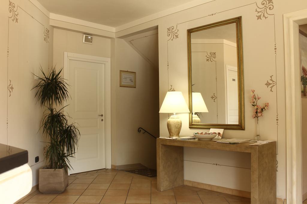 Holiday Rooms Antica Badia โวลแตร์รา ภายนอก รูปภาพ