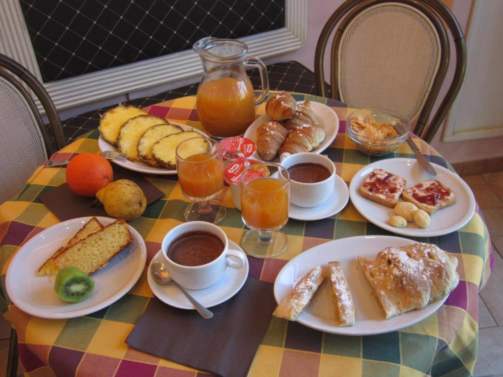 Holiday Rooms Antica Badia โวลแตร์รา ภายนอก รูปภาพ