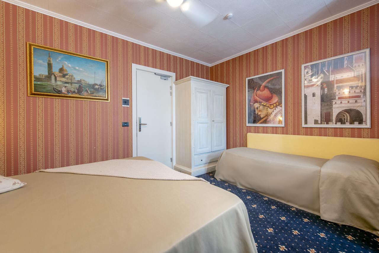 Holiday Rooms Antica Badia โวลแตร์รา ภายนอก รูปภาพ
